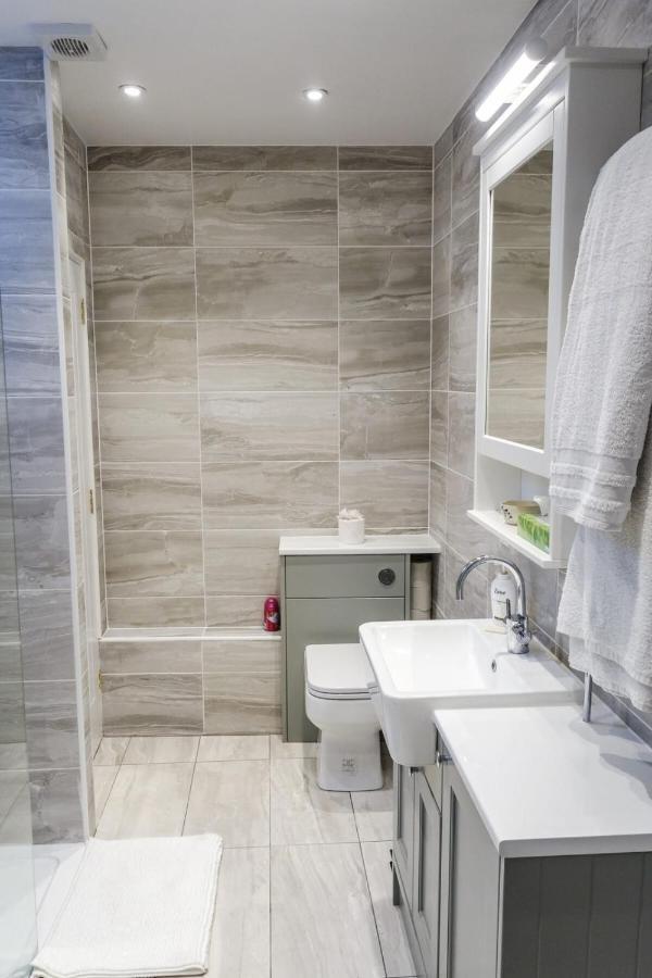 דירות אדינבורו Quiet Ground Floor Mews Flat And Parking מראה חיצוני תמונה